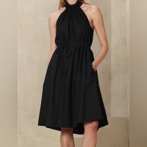 BLACK LINEN-BLEND KNEE-LENGTH DRESS